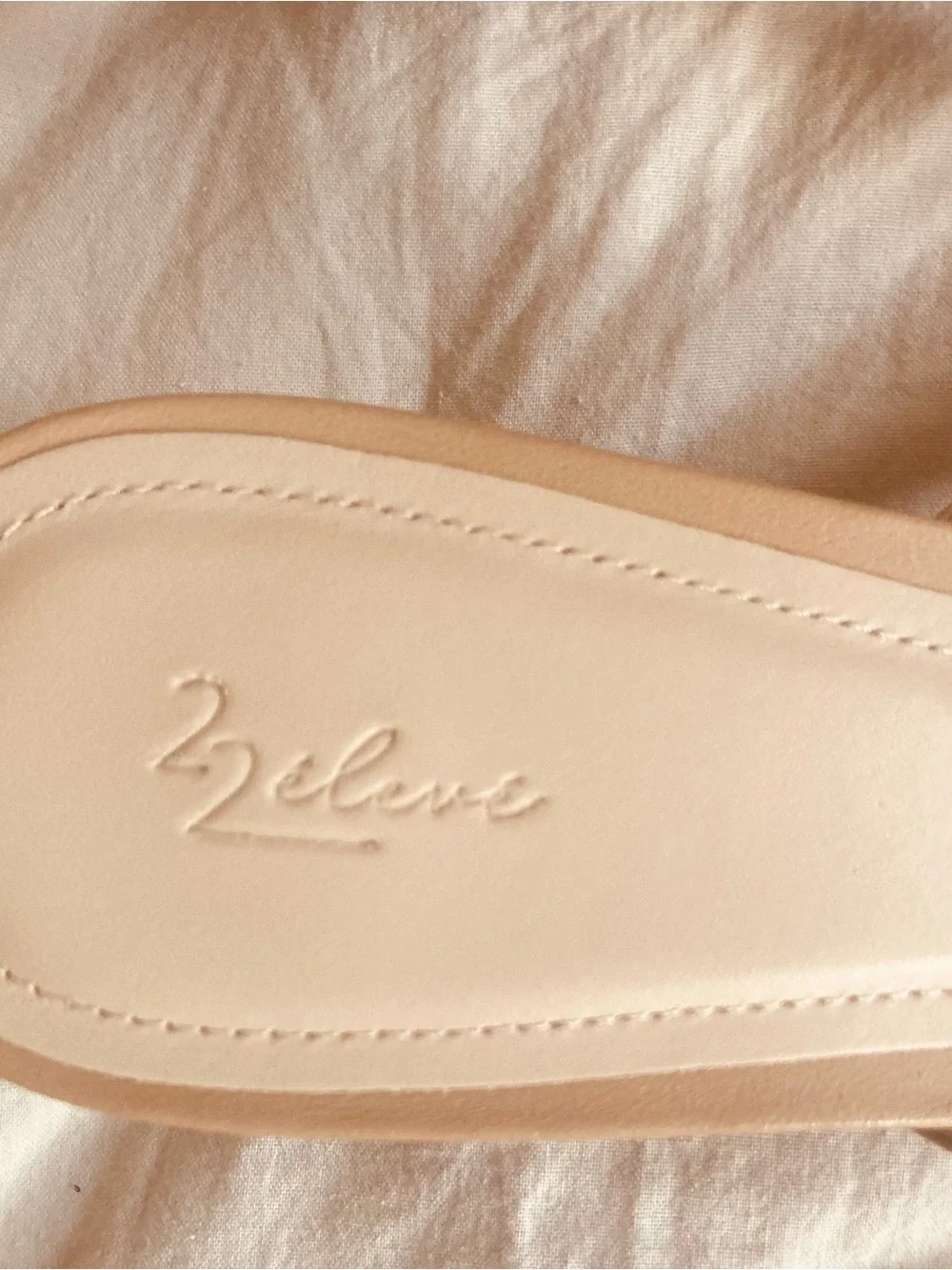 22 eleve these sandals